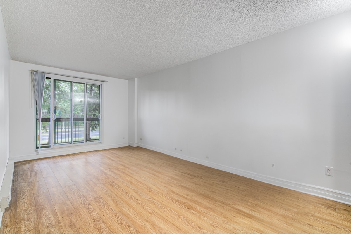 Living and dining area of the 3½