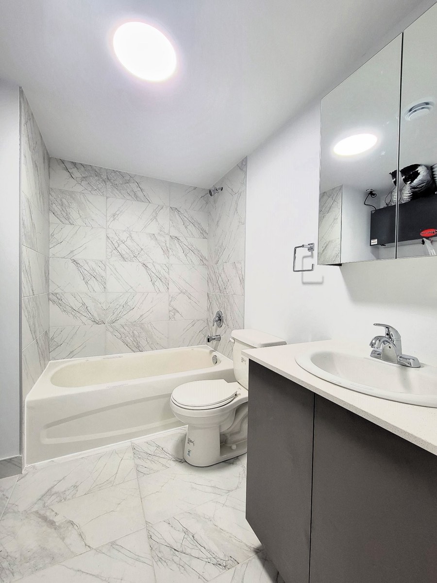 Bathroom at number 24