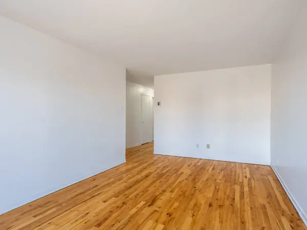 Living room opening onto the hall
