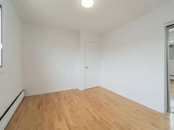 Second bedroom in the 4½