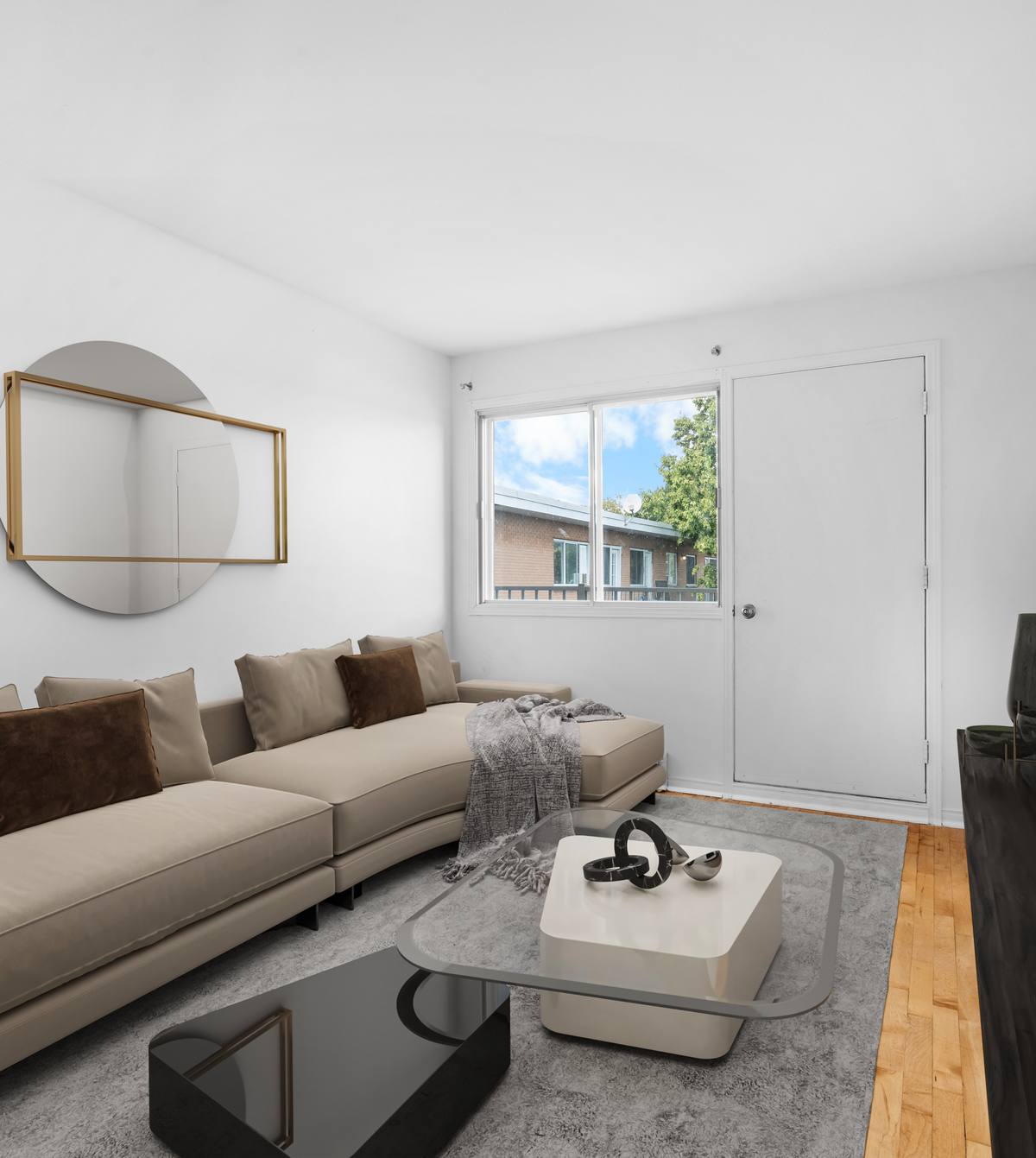 Staged living room in a 4½ at 1020 rue de Salaberry